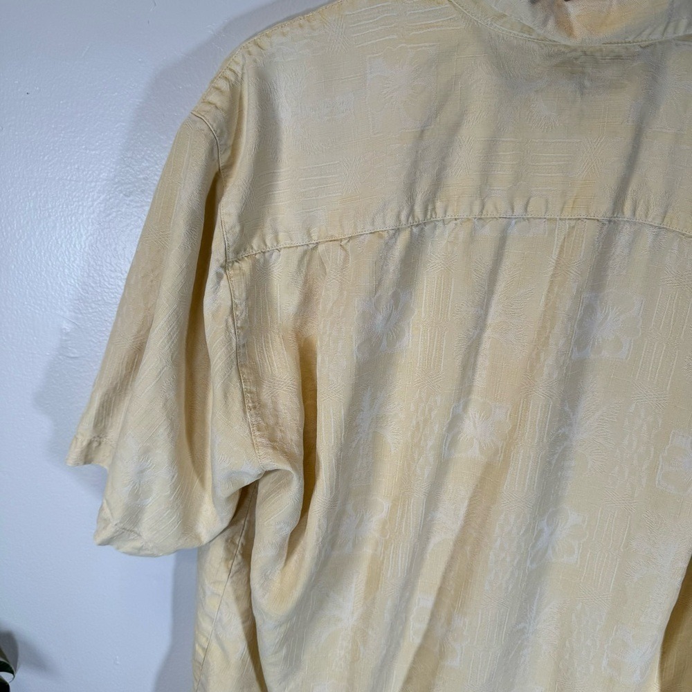 men's Tommy Bahama 100% silk yellow short sleeve button-down shirt medium - Picture 8 of 13